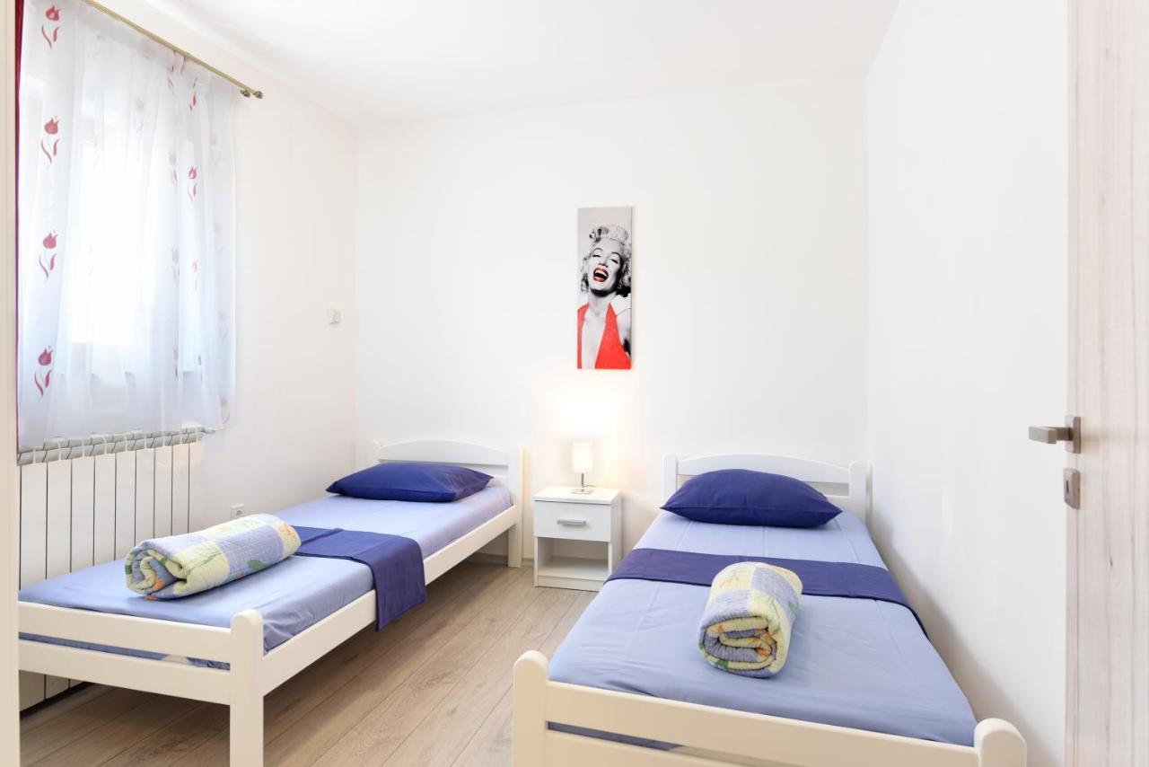 Apartments Mirasol Умаг Экстерьер фото